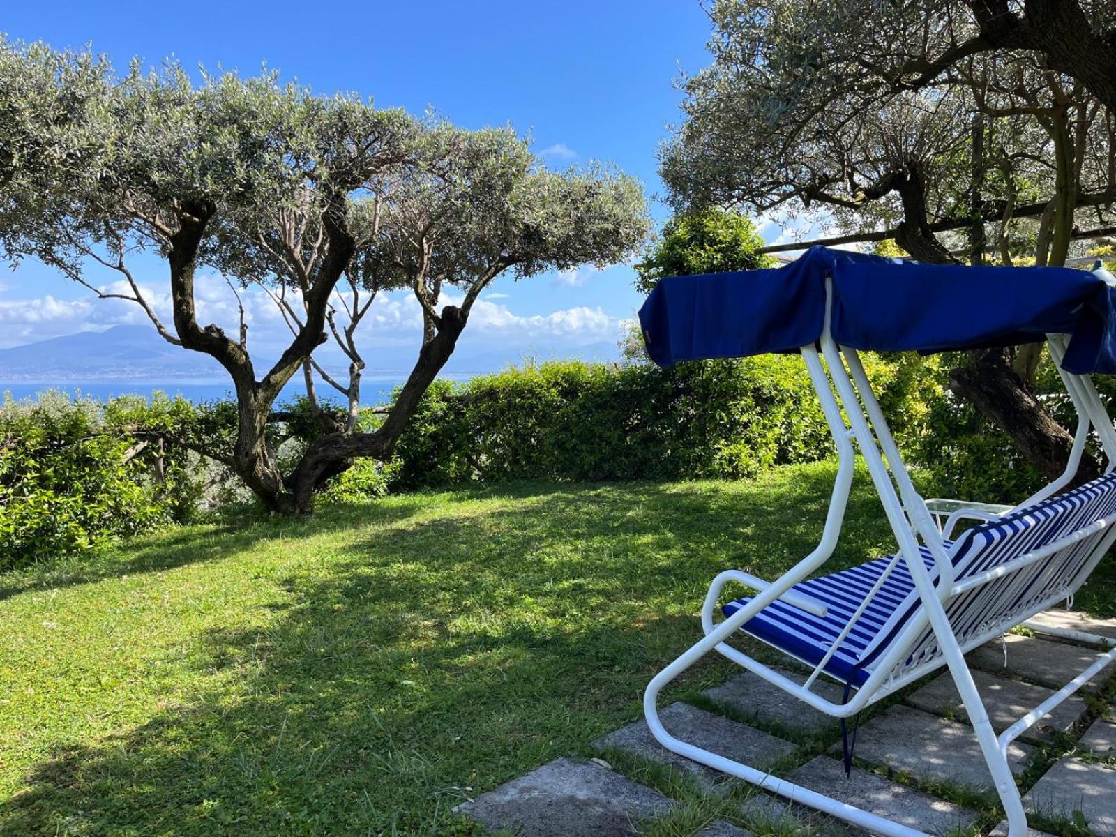 Sorrento Garden Hotel Bagian luar foto