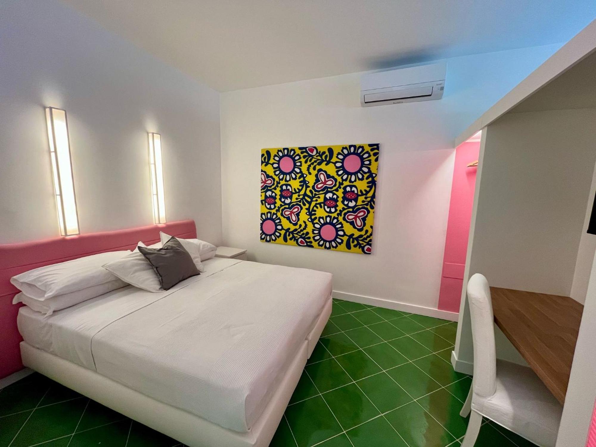 Sorrento Garden Hotel Bagian luar foto