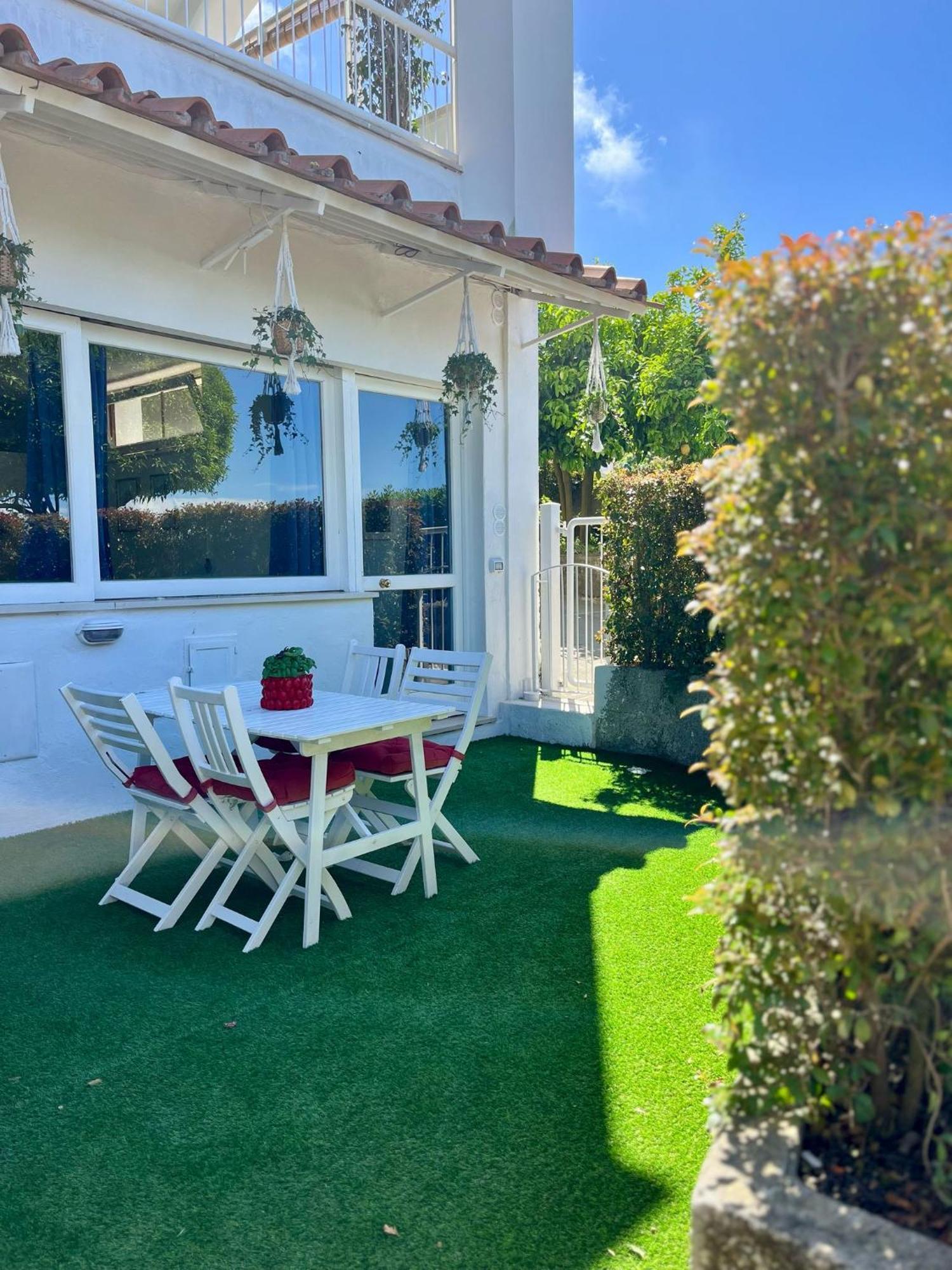 Sorrento Garden Hotel Bagian luar foto