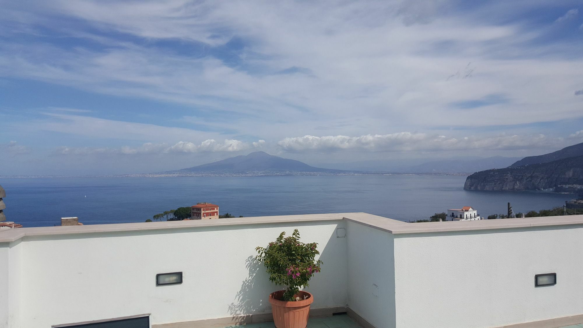 Sorrento Garden Hotel Bagian luar foto