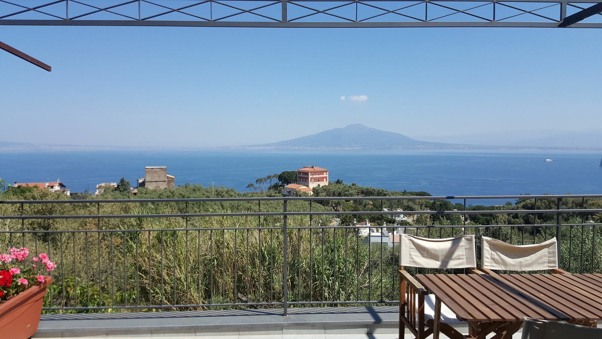 Sorrento Garden Hotel Bagian luar foto