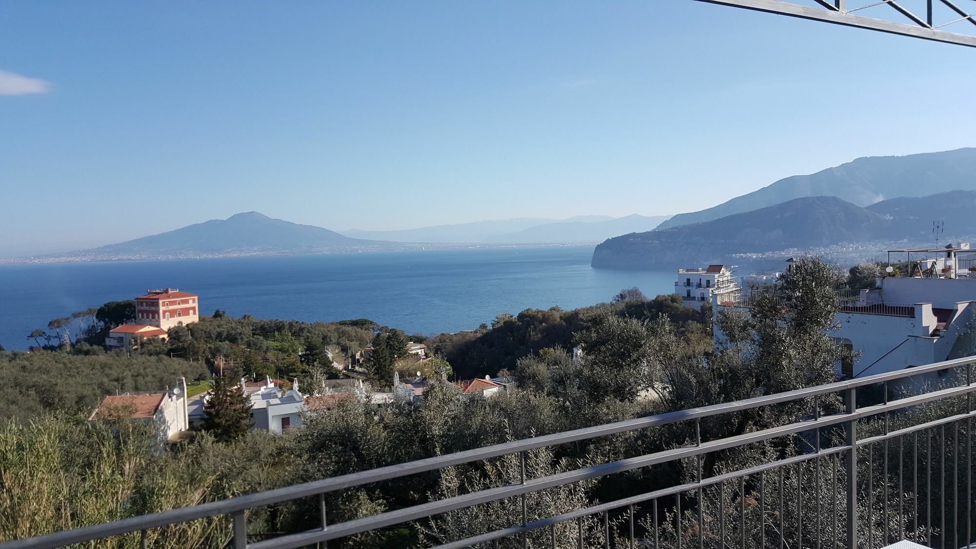 Sorrento Garden Hotel Bagian luar foto