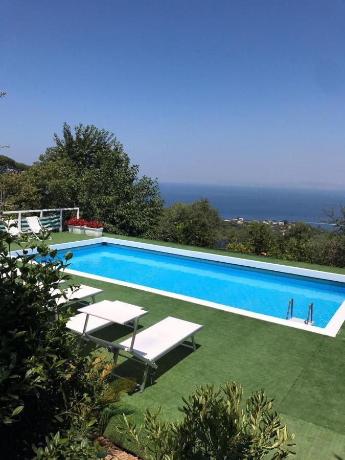 Sorrento Garden Hotel Bagian luar foto